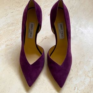 NWT. JIMMY CHOO SOPHIA SUEDE DORSAY PUMP